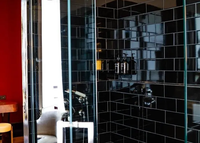 ホテル サン マルク&スパ パリ